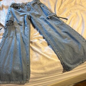 Wide-Leg Denim Cargo Jeans